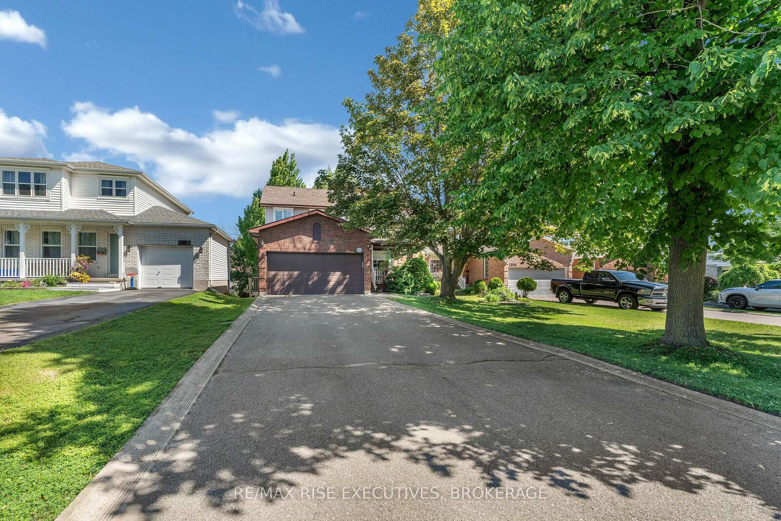 Property Photo:  1304 Fisher Crescent  ON K7M 8T2 