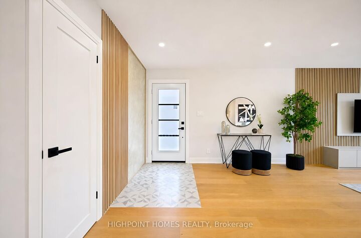 Property Photo:  26 Slan Avenue  ON M1G 3B2 