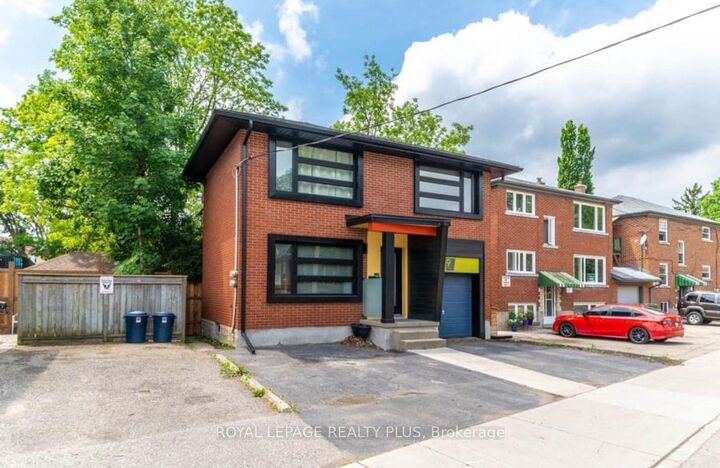 Property Photo:  9 York Street B  ON N2G 1S9 