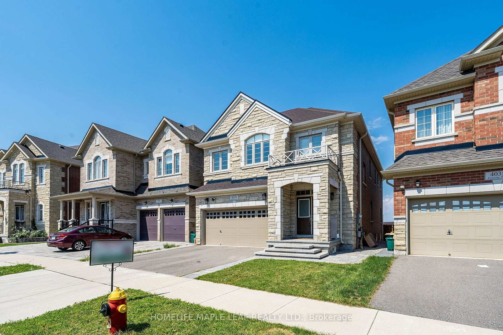 Property Photo:  4039 Eternity Way  ON L6H 3R4 