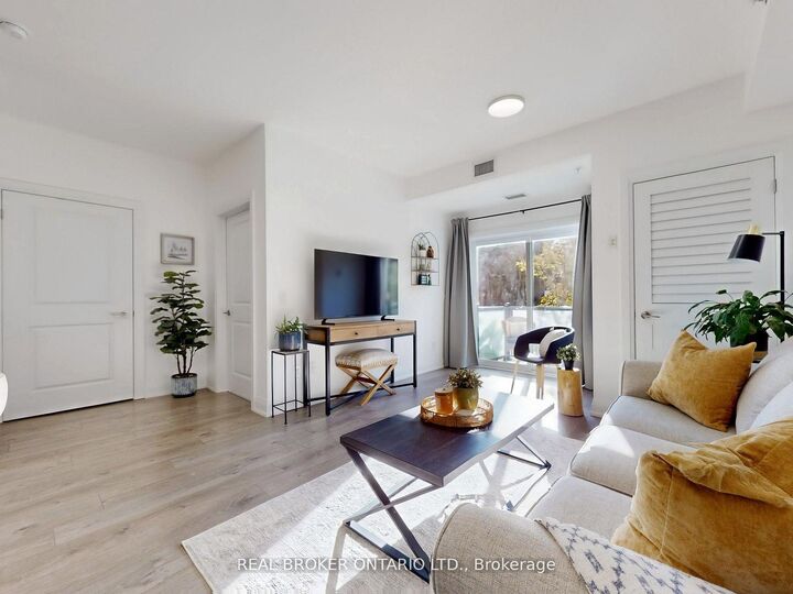 Photo de la propriété:  481 Rupert Avenue 122  ON L4A 1Y7 