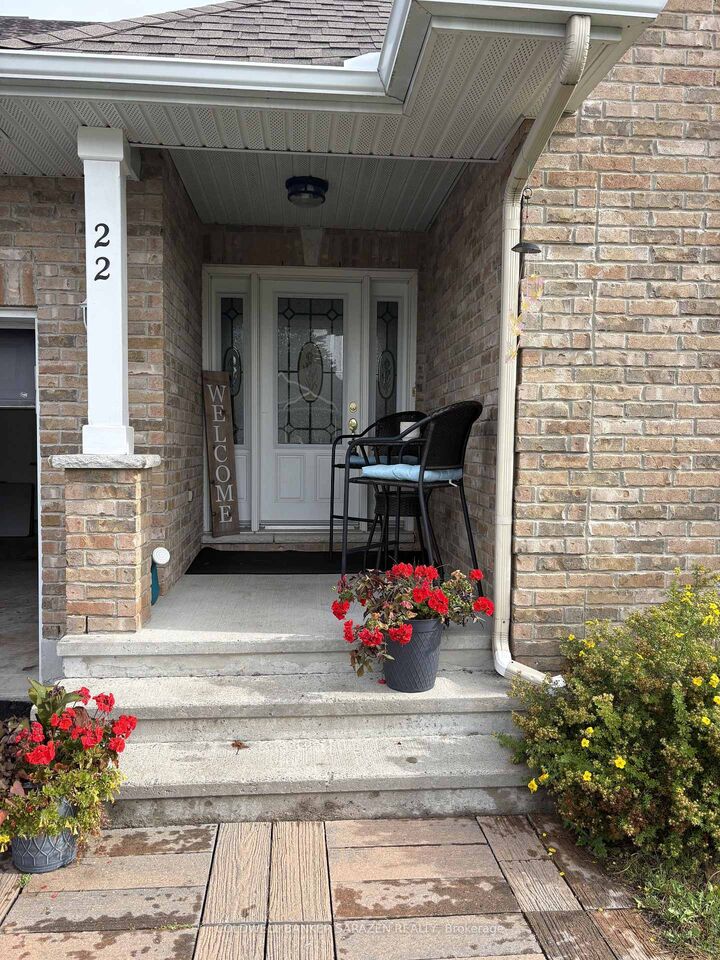 Property Photo:  22 Frieday Street  ON K7S 0A6 