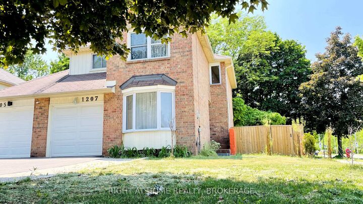 Property Photo:  1207 Potters Wheel Crescent  ON L6M 1J3 