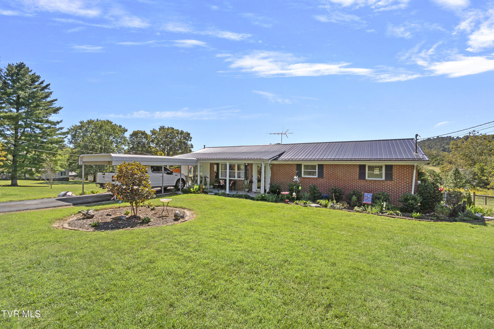 Property Photo:  151 Stanley Valley Road  TN 37857 