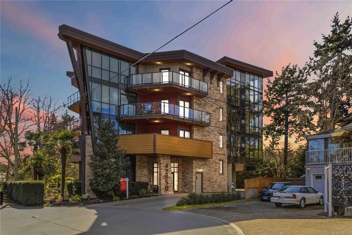 Property Photo:  2850 Aldwynd Rd #301  BC V9B 3S7 