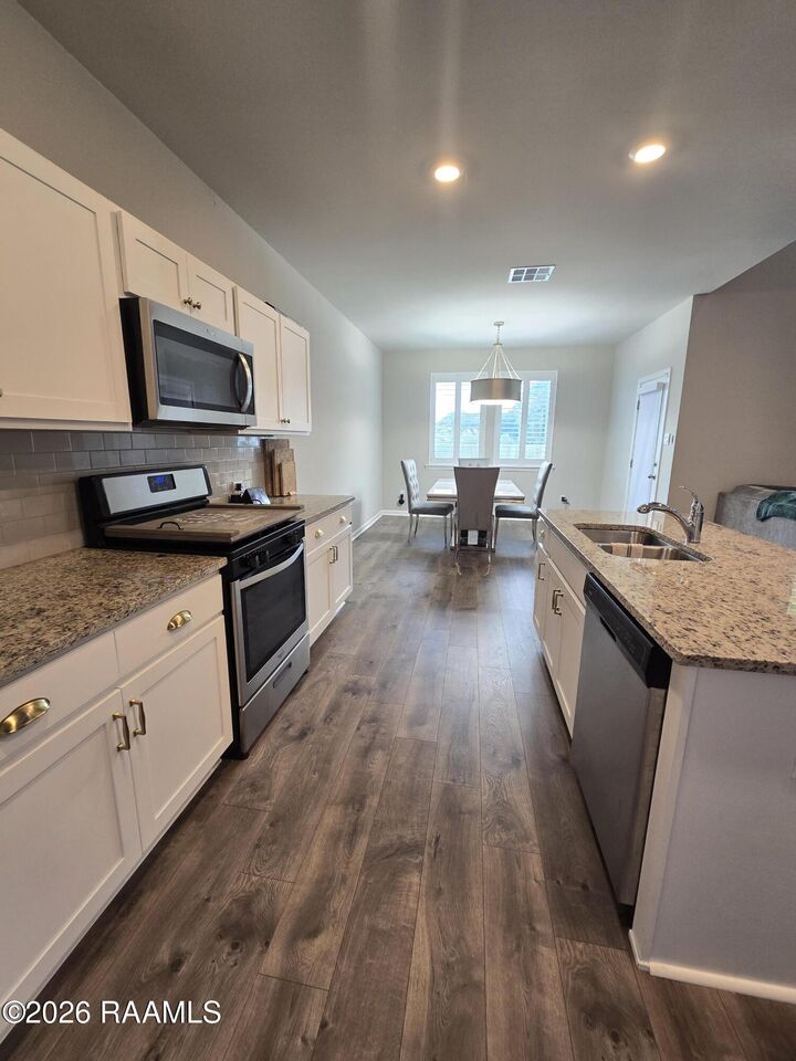 Property Photo:  219 S Lakepointe Drive  LA 70506 