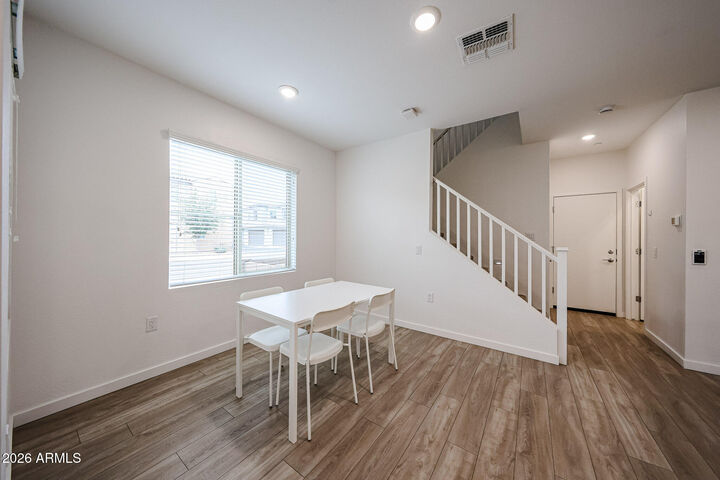Property Photo: 779 E Beauchamp Drive 101 AZ 85297