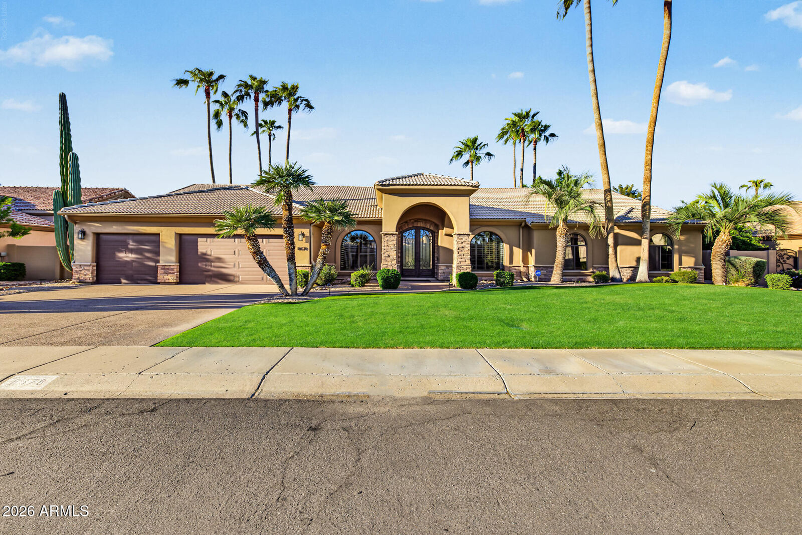 Property Photo:  8678 E Windrose Drive  AZ 85260 