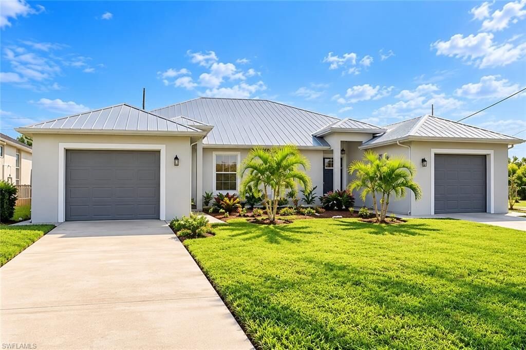 Property Photo:  2926 SE Santa Barbara Pl  FL 33904 