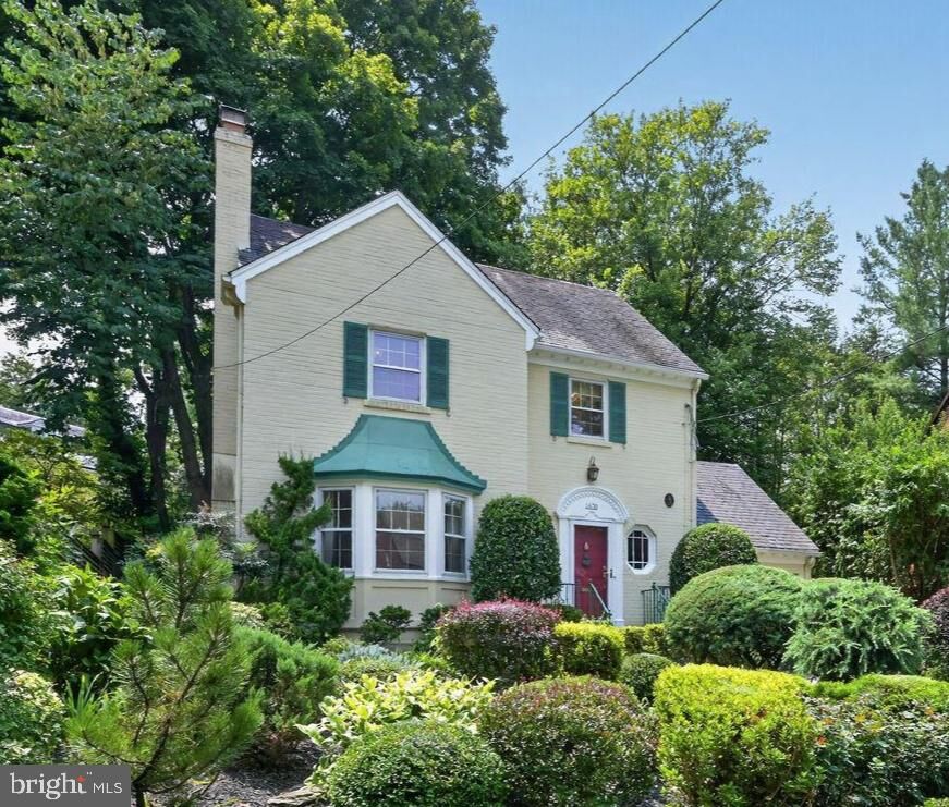 Property Photo:  1670 Primrose Road NW  DC 20012 