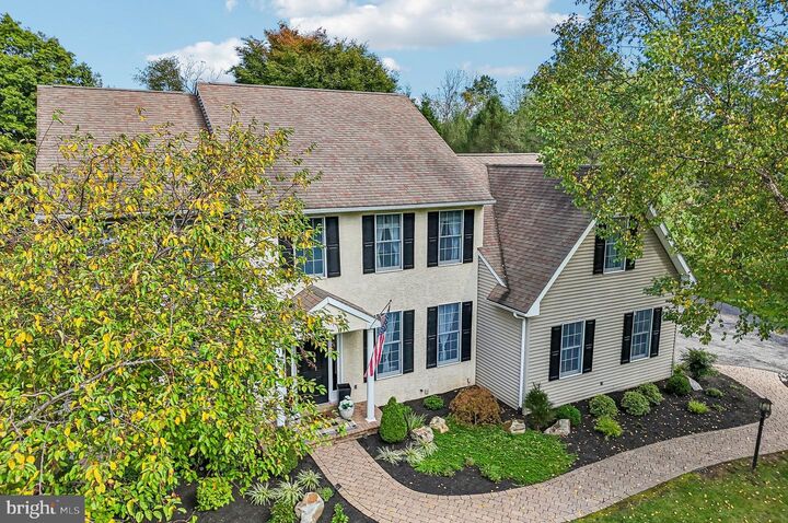 Property Photo:  212 Aranglen Way  PA 19335 