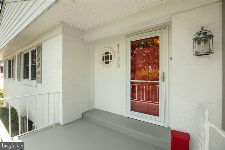 Property Photo:  1433 Layman Street  VA 22101 
