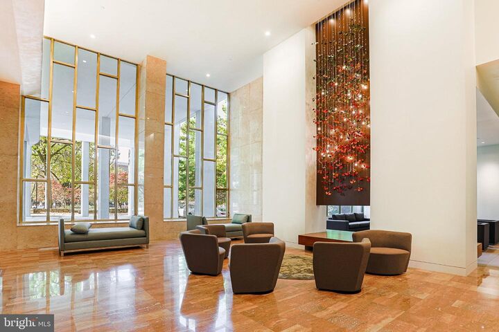 Property Photo:  2401 Pennsylvania Avenue 14B26  PA 19130 