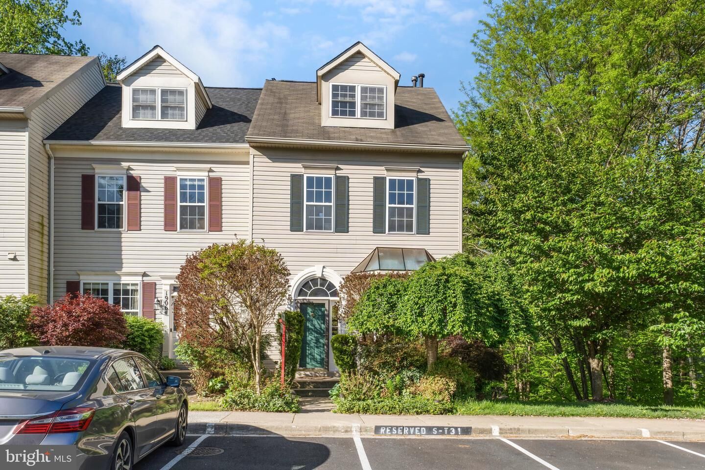 Property Photo: 19066 Sawyer Terrace MD 20874