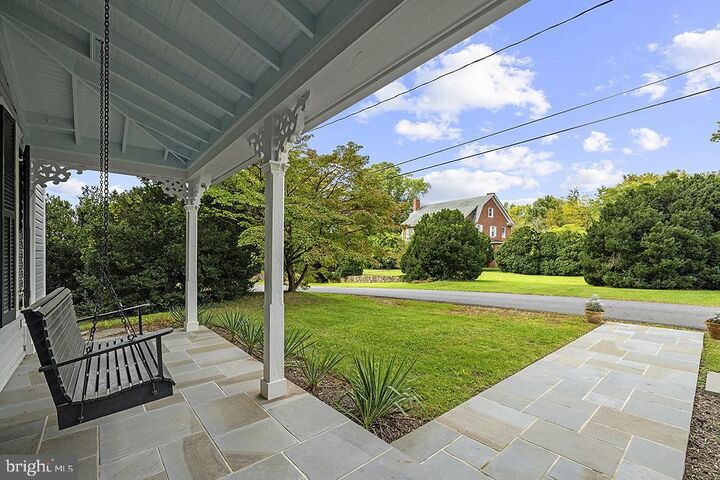 Property Photo: 558 Gay Street VA 22747