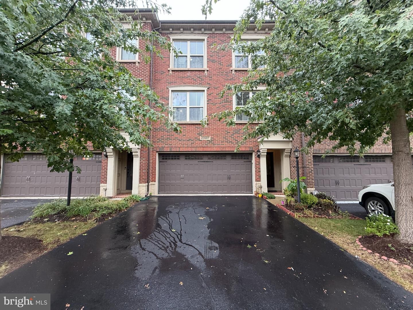 Property Photo:  23687 Sailfish Square  VA 20148 