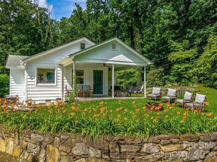 Property Photo:  170 Twin Springs Road  NC 28792 