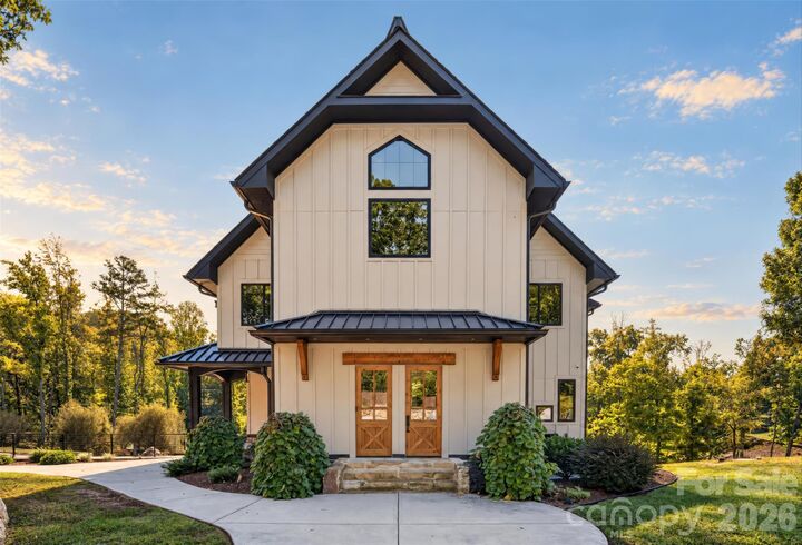 Property Photo: 222 Greenbay Road NC 28117
