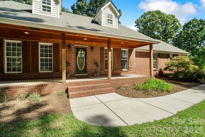 Property Photo:  996 Beamguard Road  SC 29710 