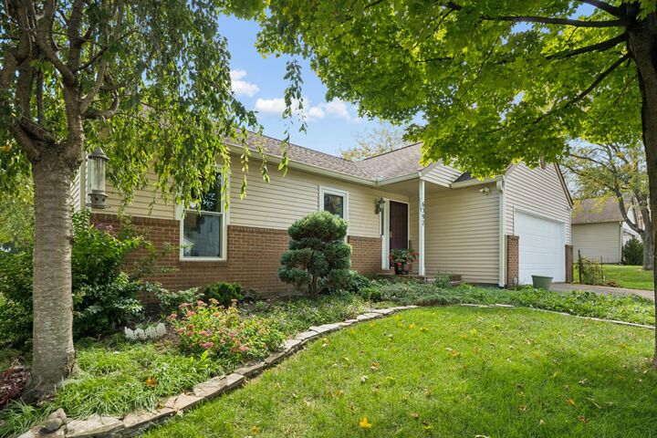 Property Photo: 6397 Old Ben Lane OH 43110