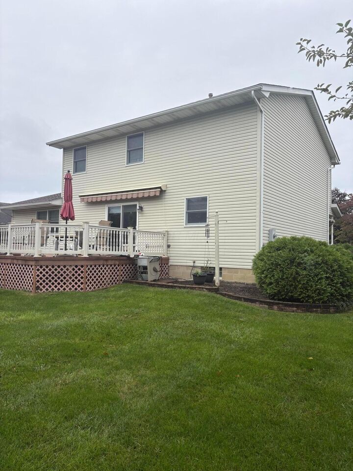 Property Photo:  269 Thames Court  OH 43140 