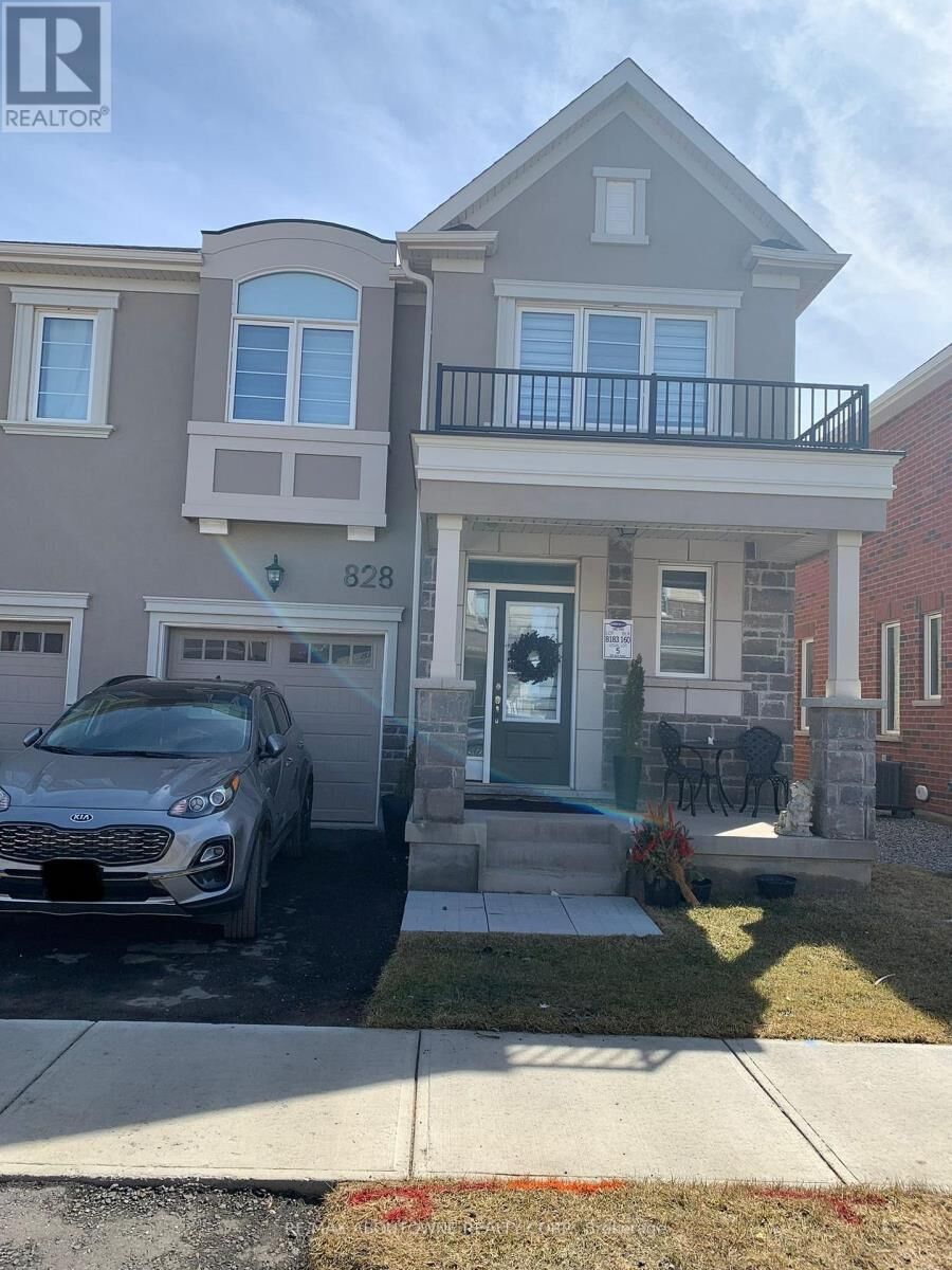 Property Photo: 828 Aspen Terrace ON L9E 1S2
