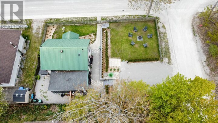 Property Photo:  347 Balm Beach Road West  ON L0L 2J0 