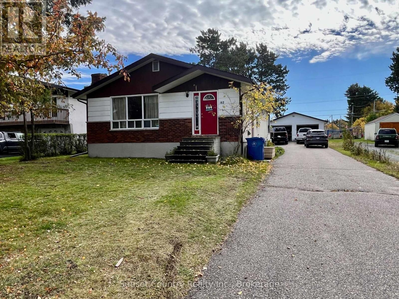 Property Photo:  182 Wilde Street  ON P8N 1N9 