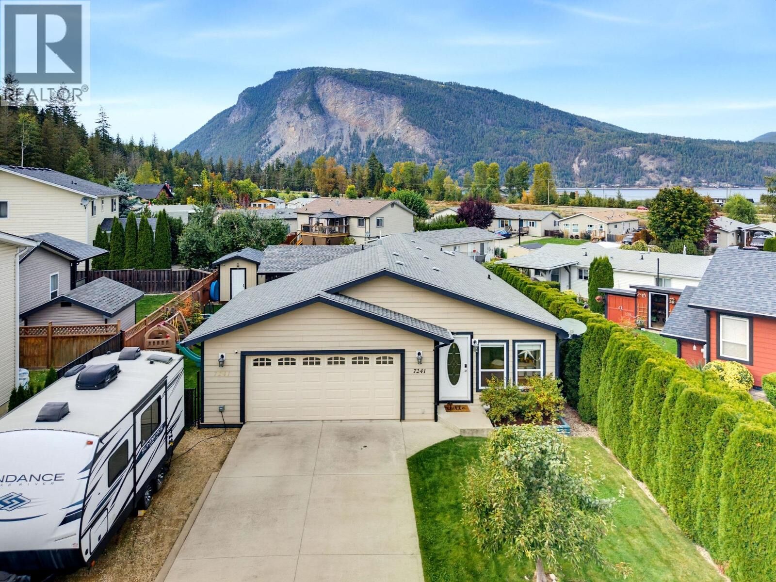 Property Photo: 7241 46 Street Northeast BC V0E 1K0