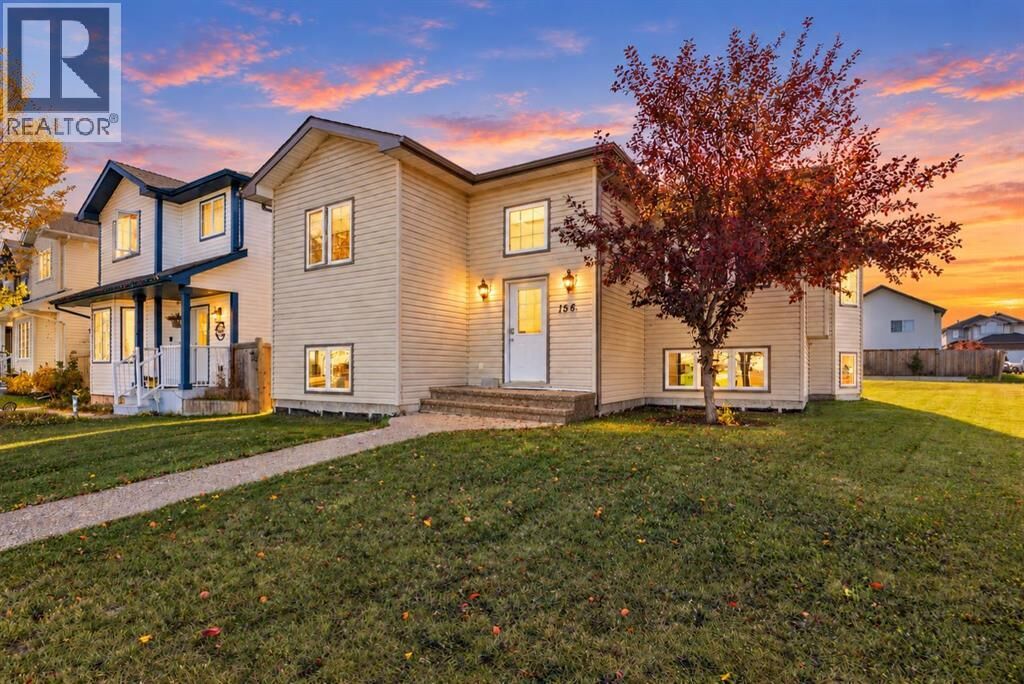 Property Photo: 156 Paris Crescent AB T9K 0E1