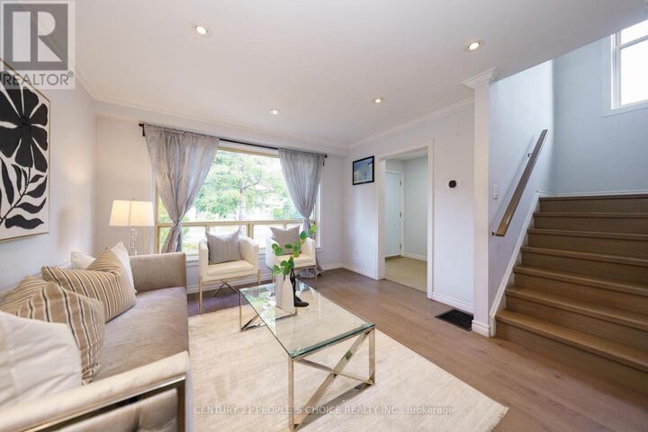 Property Photo:  172 Hollyberry Trail  ON M2H 2P4 