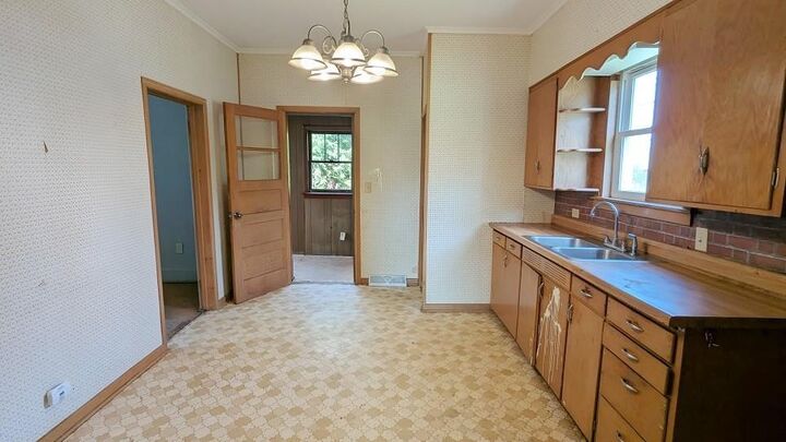 Property Photo:  1634 Clermont Street  WI 54409 