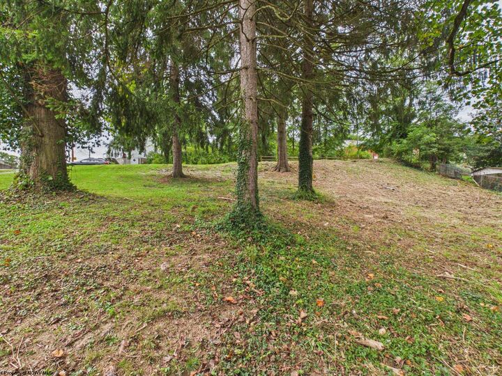 Property Photo:  631 Center Street  WV 26505 