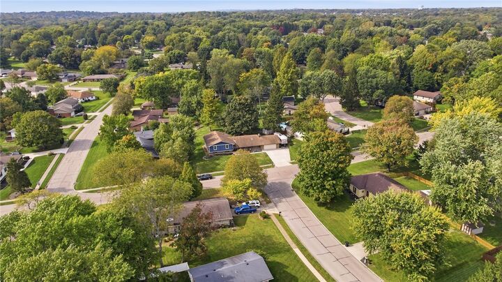 Property Photo: 7680 John Elwood Drive OH 45459