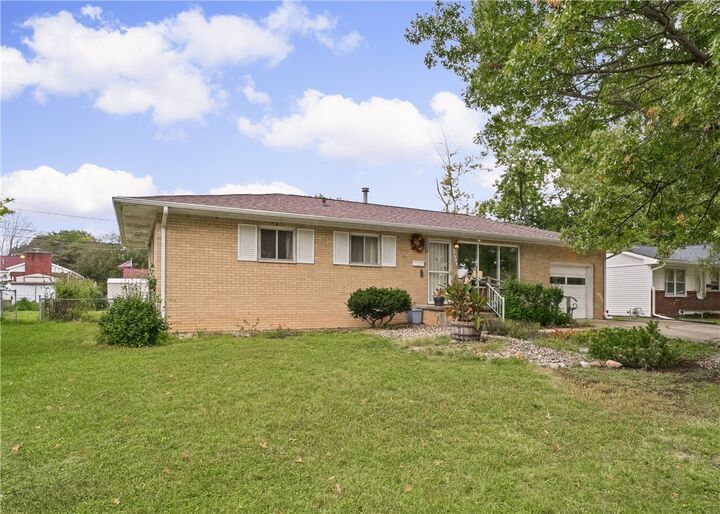 Property Photo: 1506 Grant Street IL 61832