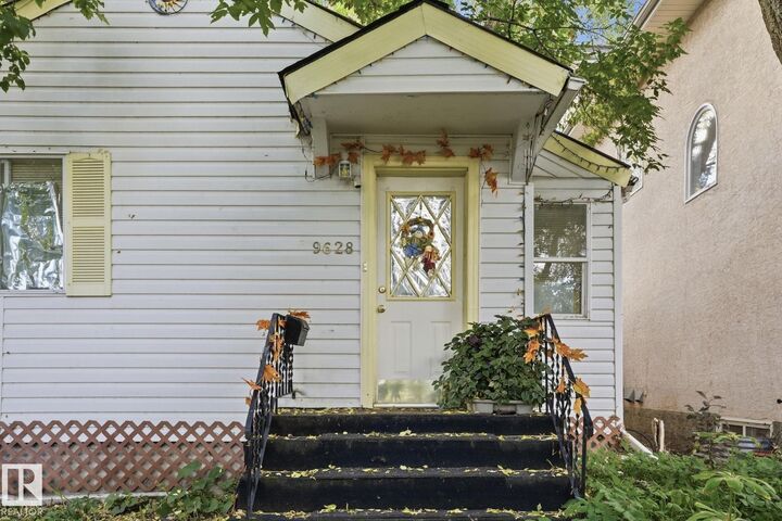 Property Photo:  9628 100A Street NW  AB T5K 0V8 