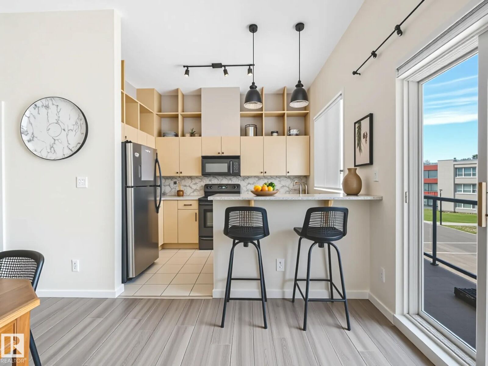 Property Photo:  10905 109 Street NW 301  AB T5H 3C2 