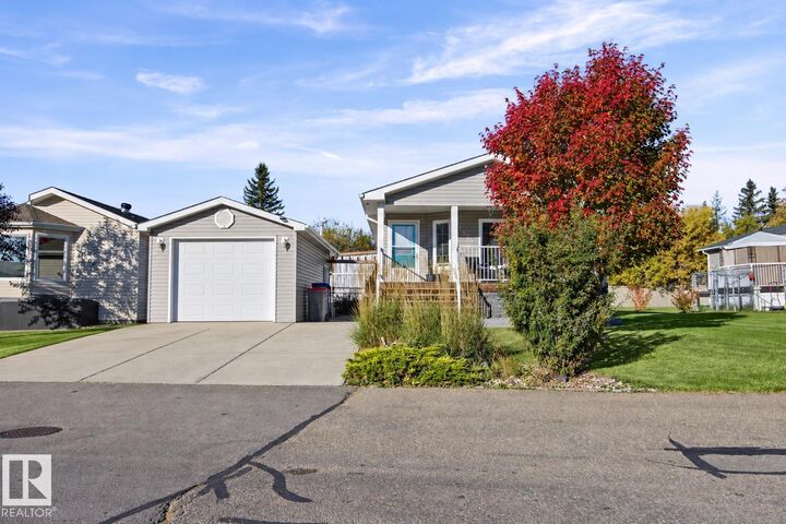 Property Photo:  53222 Range Road 272 1504  AB T7X 4M4 