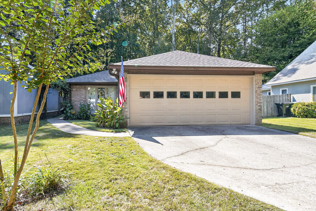 Property Photo:  1402 Maplebrook Drive  GA 31904 