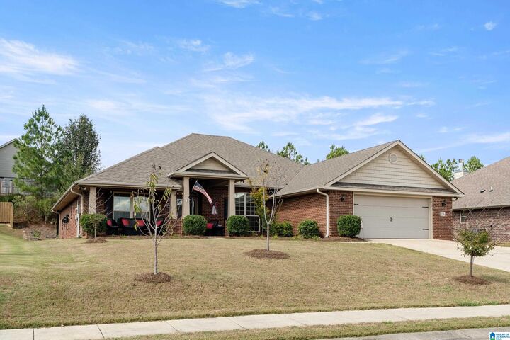 Property Photo:  114 Hillcrest Drive  AL 35115 
