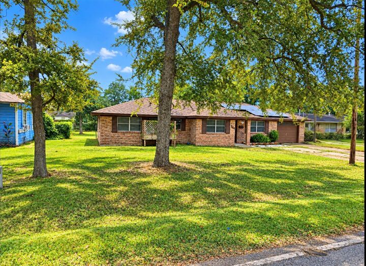 Property Photo:  1169 E Kyle Road  TX 77531 