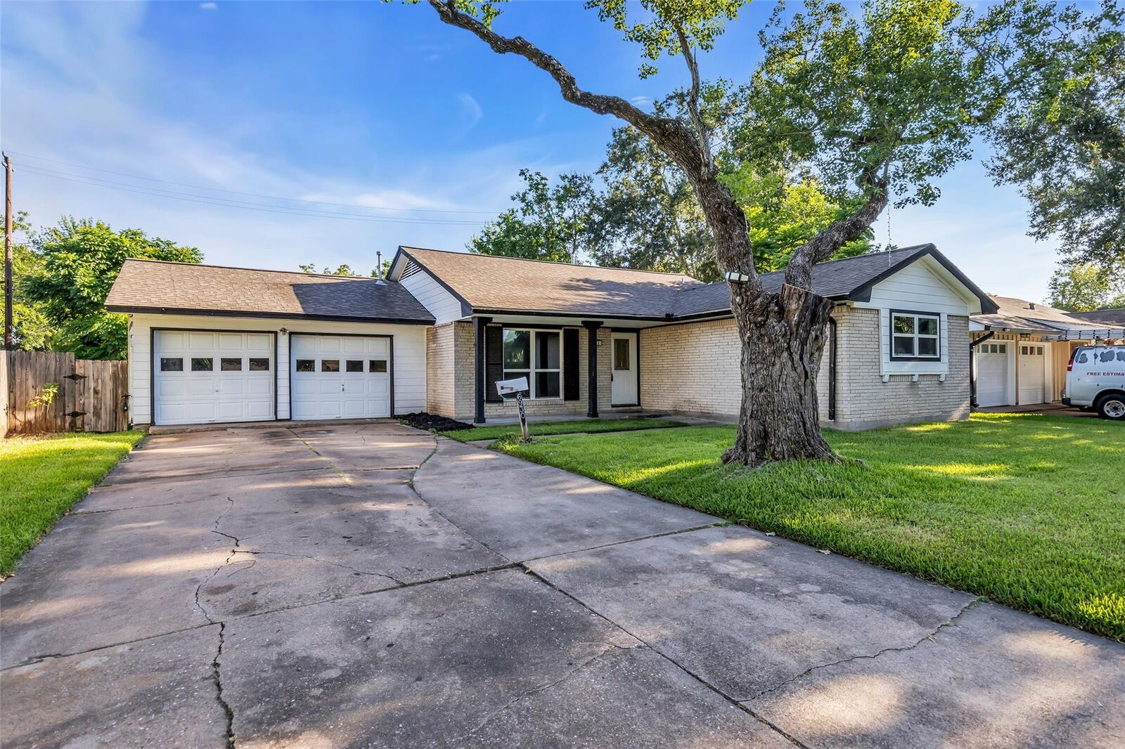 Property Photo: 6930 Neff Street TX 77074