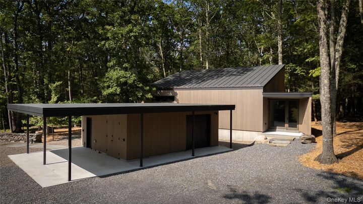 Property Photo:  45-47 Haviland Court  NY 12477 