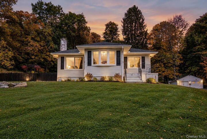 Property Photo:  429 Hunns Lake Road  NY 12581 