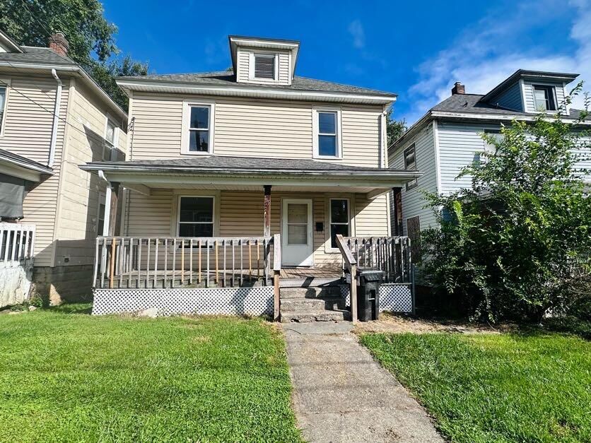 Property Photo:  159 East First St  OH 44902 