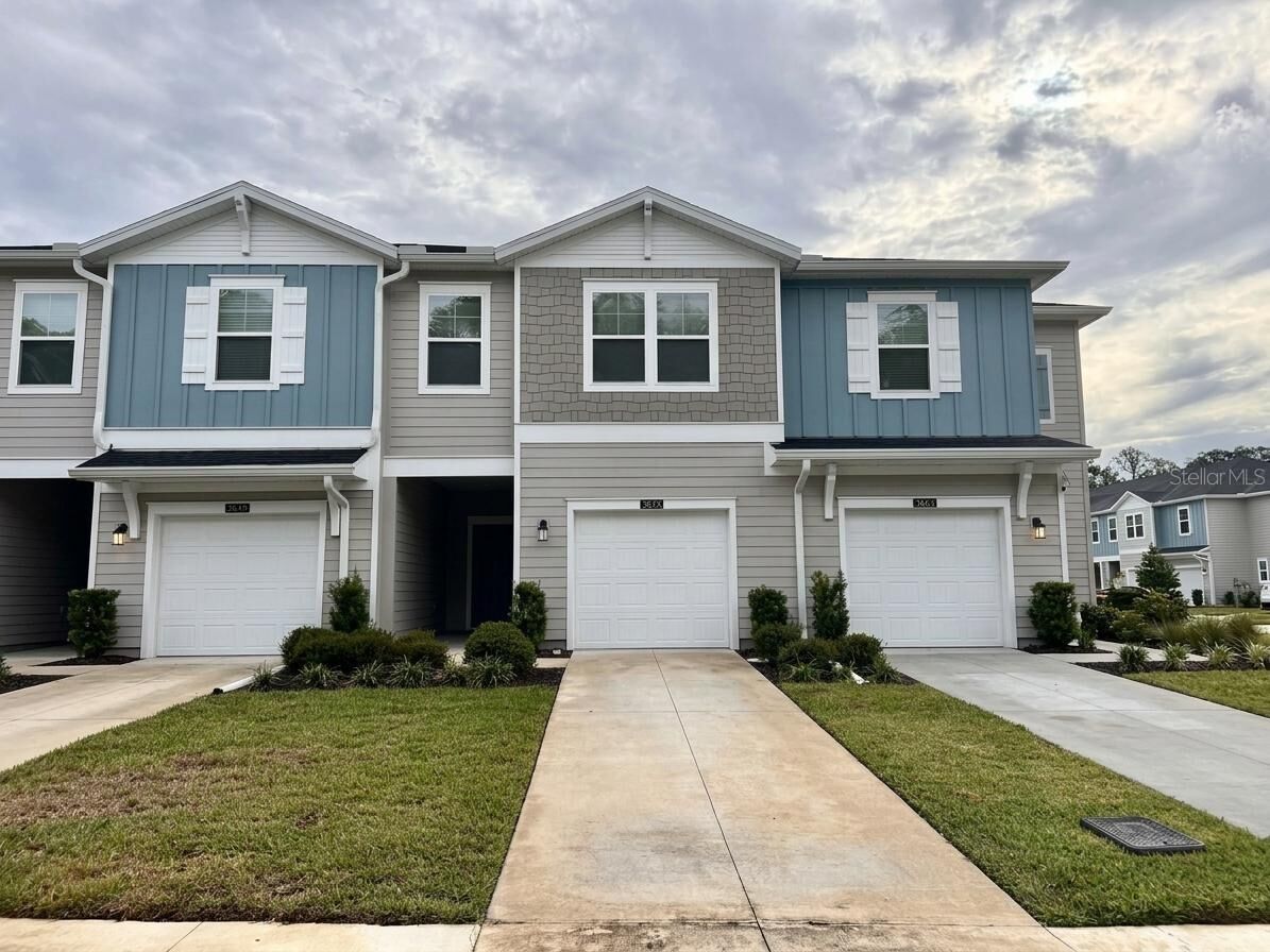 Property Photo:  3655 SE 37th Court  FL 34480 