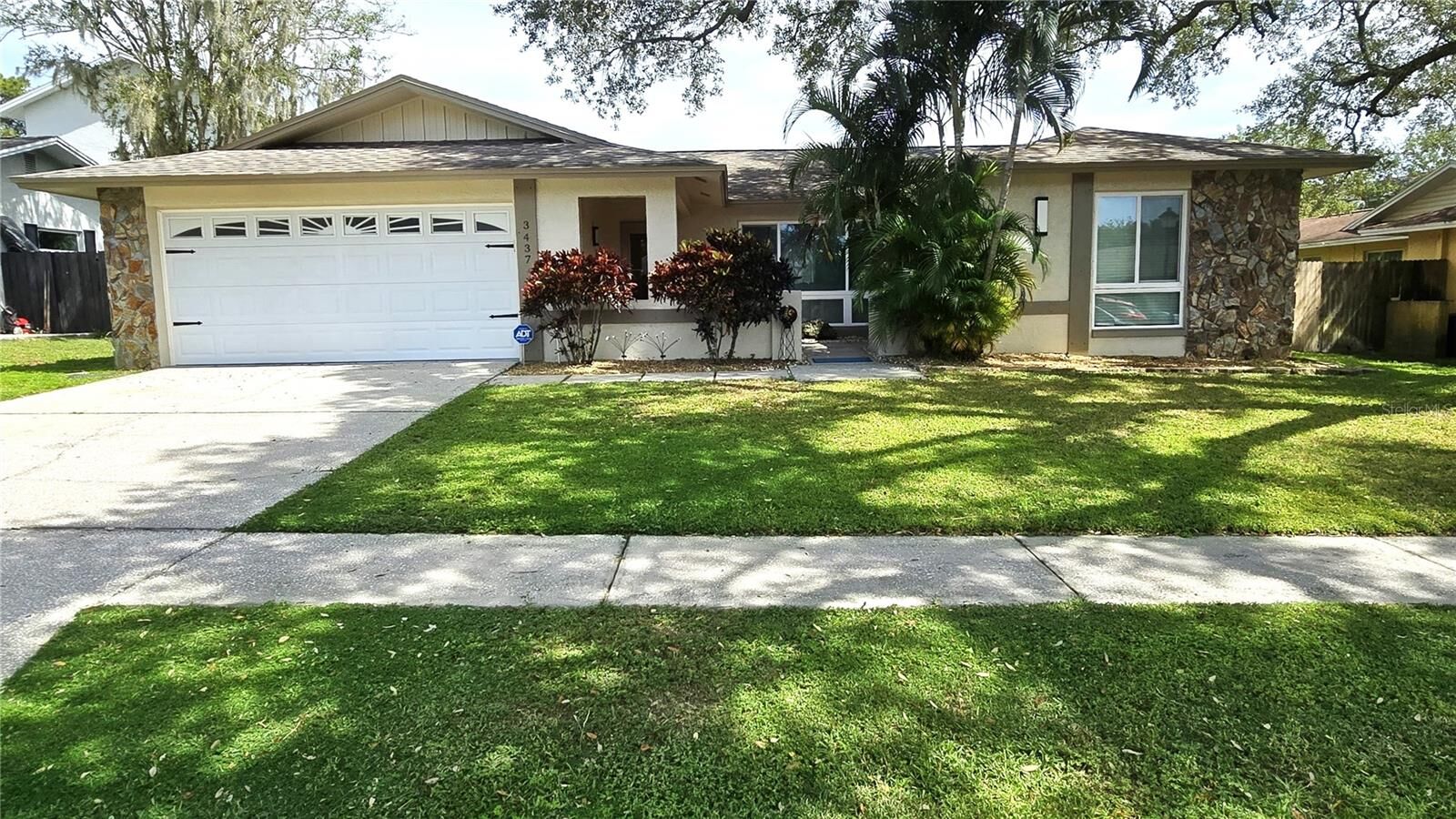 Property Photo: 3437 Dove Hollow Court FL 34683