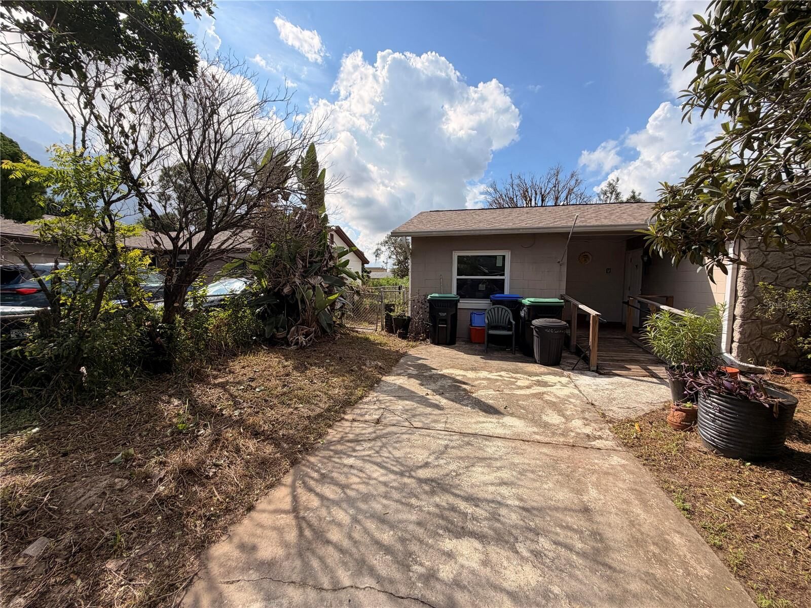 Property Photo:  4618 Canna Drive  FL 32839 