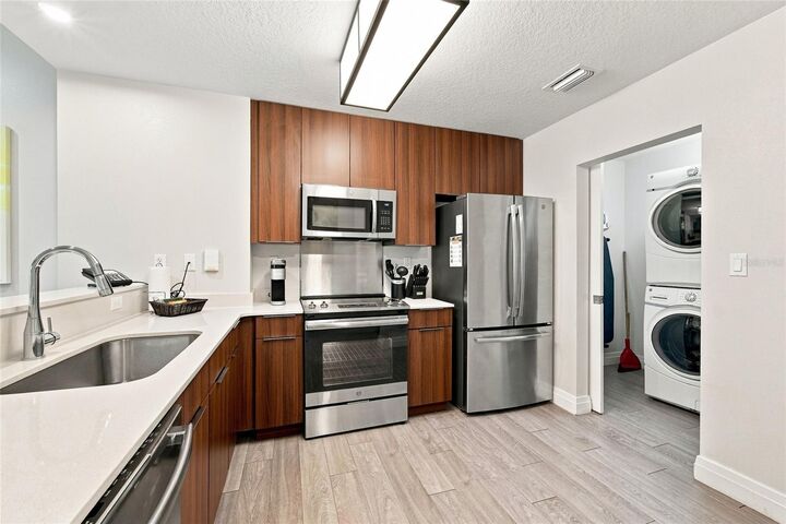 Property Photo:  14501 Grove Resort 2304  FL 34787 
