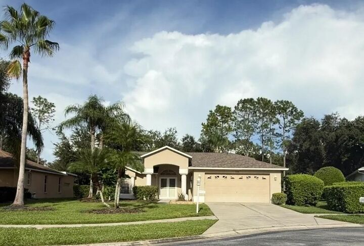 Property Photo:  1306 Eveningside Court  FL 34655 